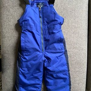 Toddler snowsuit, like new condition -No worn areas.